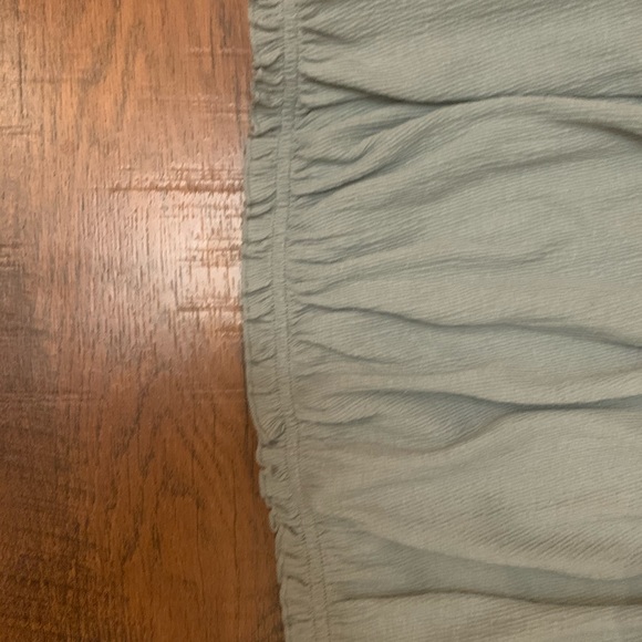 Cropped off the shoulder top - Picture 5 of 5